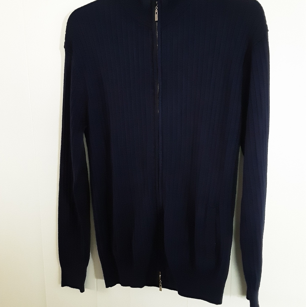 Men's Classic Navy Zip-Up Sweater - Picture 8 of 9